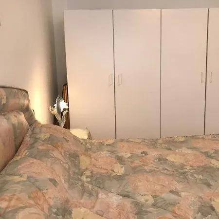 בית נופש Casa Lilo - Villas With Pool ארונה