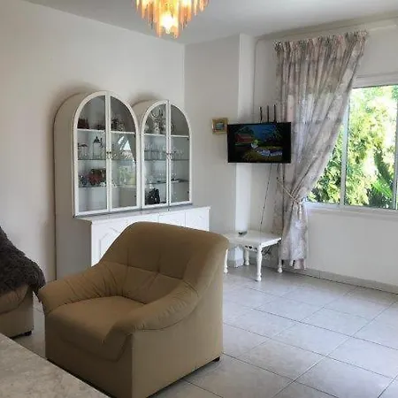 Casa Lilo - Villas With Pool בית נופש