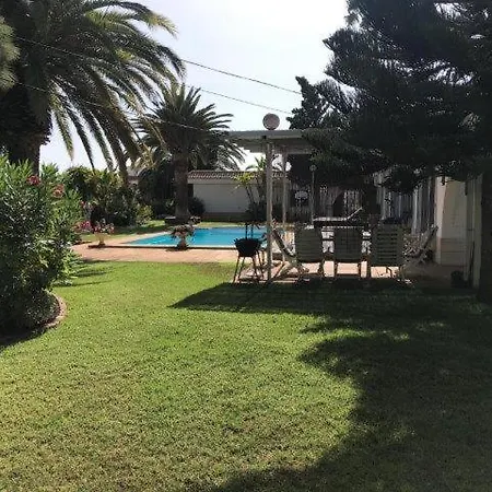 בית נופש Casa Lilo - Villas With Pool ארונה