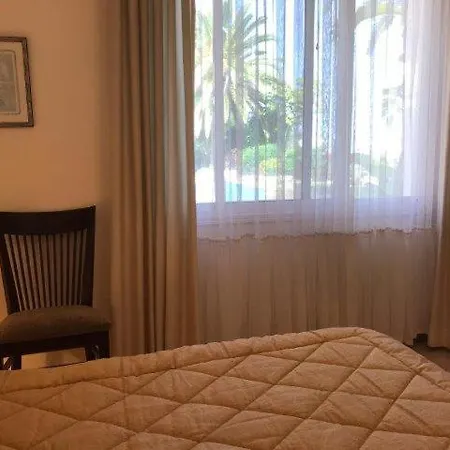 Casa Lilo - Villas With Pool בית נופש ארונה