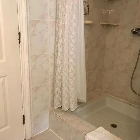 בית נופש Casa Lilo - Villas With Pool ארונה