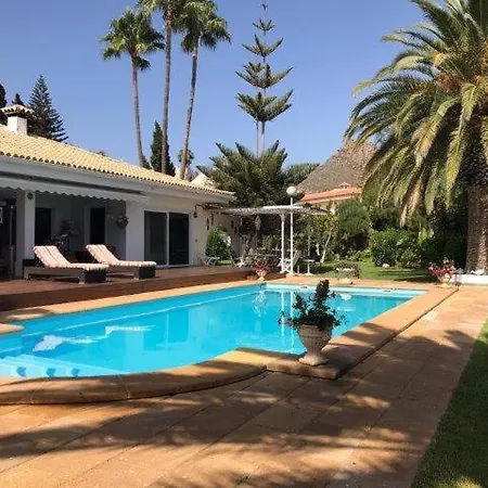Casa Lilo - Villas With Pool 度假居