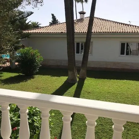 Casa Lilo - Villas With Pool بيت للعطل